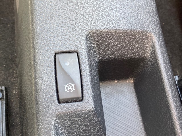 Inside Logan Diesel  Rojo de Fuego