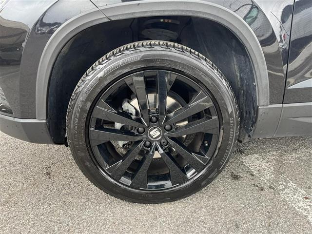 Esterni Ateca Metallizzata Nero