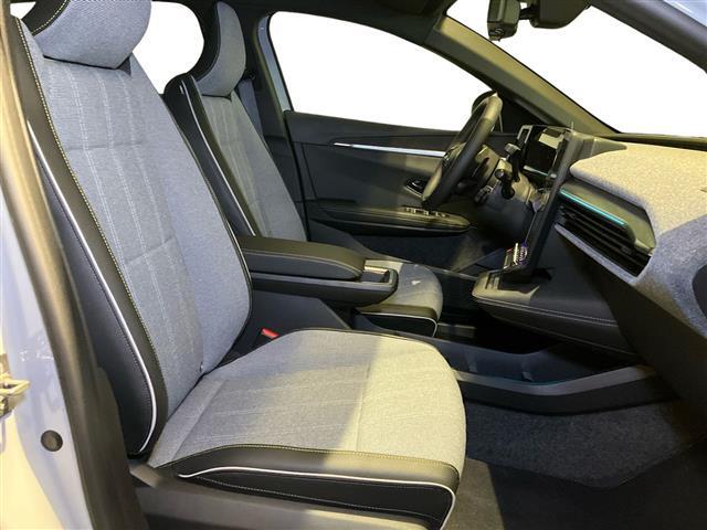 RENAULT Megane IV E Tech 00971856_VO38023207