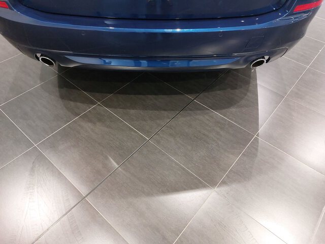 Outside Serie 5 G31 Touring Diesel  Bluestone metalizado