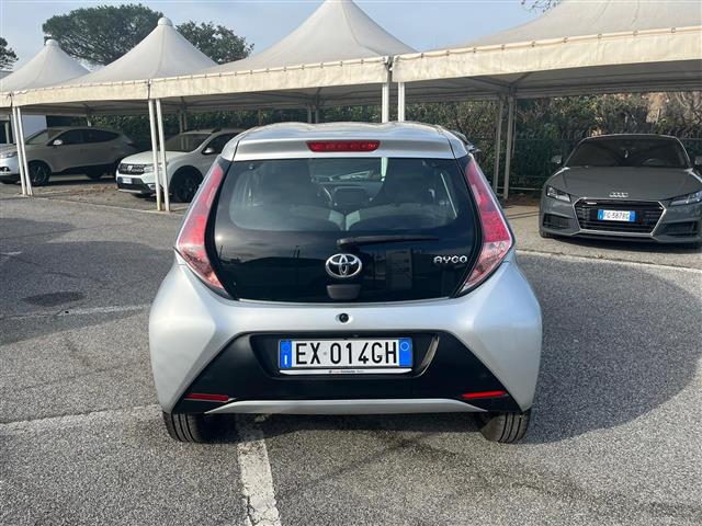 TOYOTA Aygo 02640850_VO38043366
