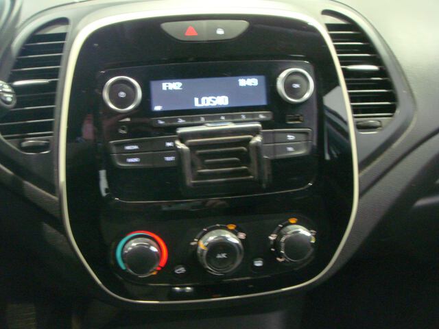 Inside Captur Diesel  BEIGE