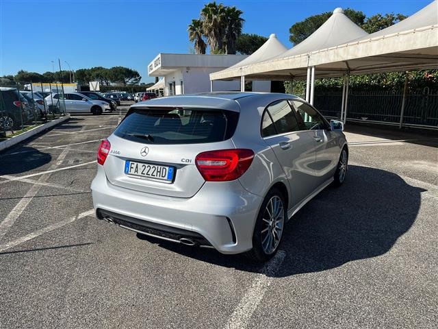 MERCEDES Classe A 02640033_VO38043366