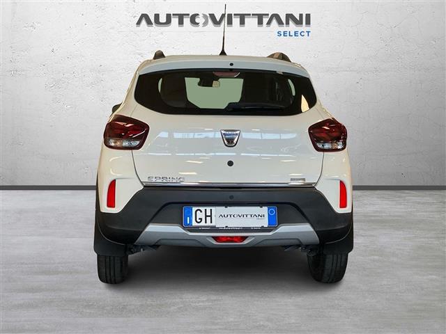 DACIA Spring 00984828_VO38023207