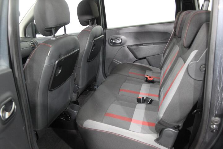 Inside Lodgy Diesel  BLANCO