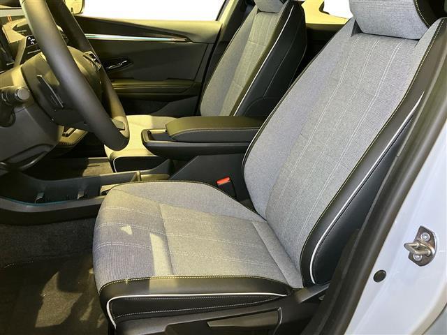 RENAULT Megane IV E Tech 00971856_VO38023207