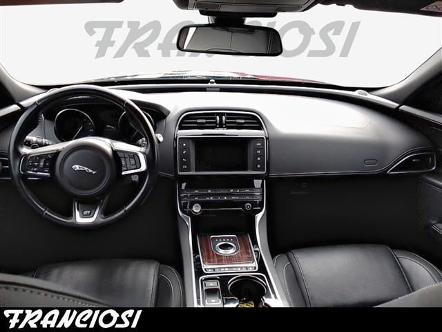JAGUAR XE 00022695_VO38013018