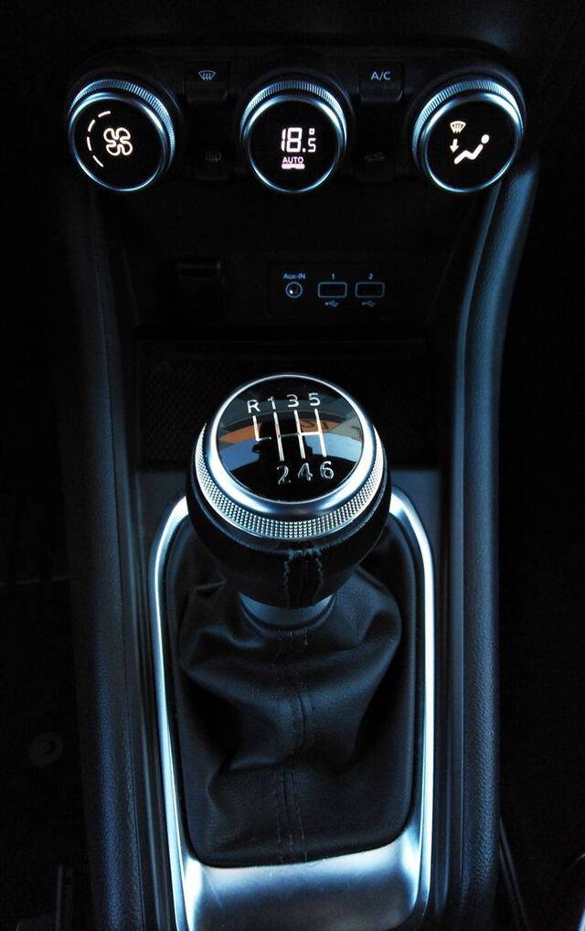 Inside Captur  Gris Casiopea con te