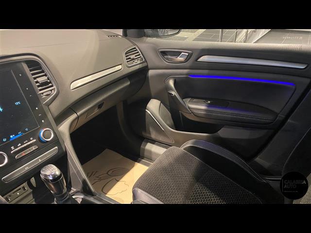 RENAULT Megane 00006253_VO38033579