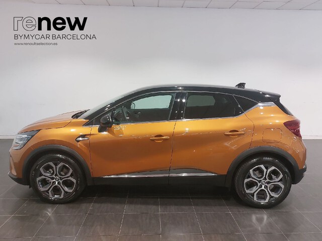 Outside Captur Híbrido Enchufable  Naranja Atakama con 
