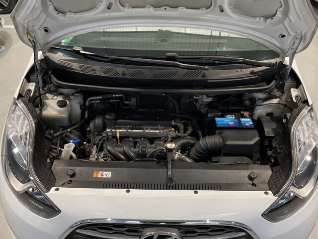 Inside ix20  Polar White
