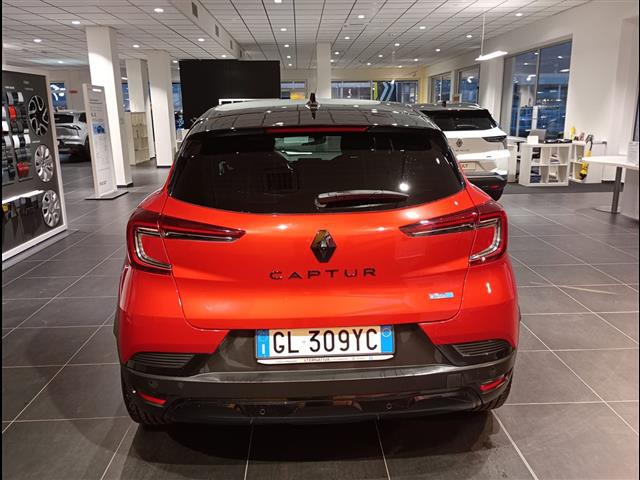 RENAULT Captur 00025647_VO38013404