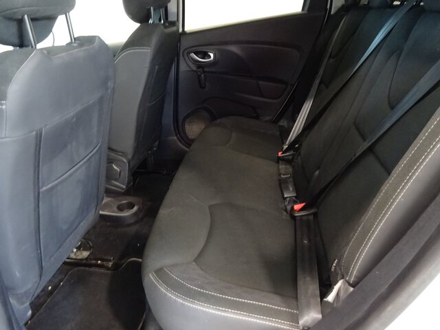 Inside Clio Sport Tourer  Blanco Marfil