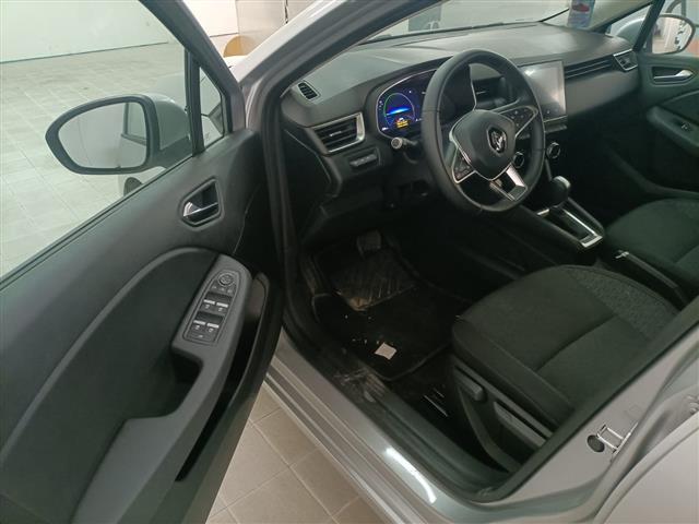 RENAULT Clio V 2019 00006529_VO38033579