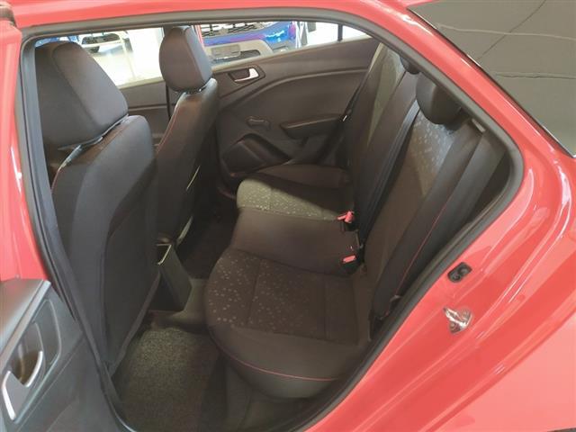 HYUNDAI i20 00008226_VO38013330
