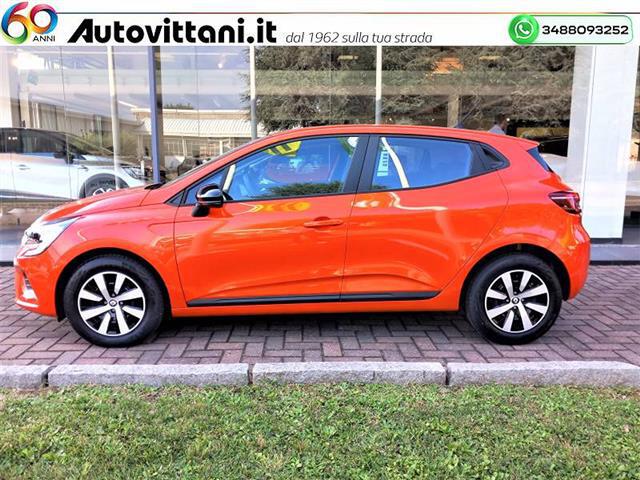 RENAULT Clio 00968039_VO38023207