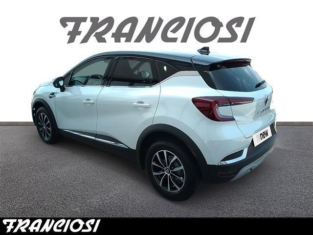 RENAULT Captur 00023589_VO38013018