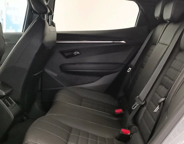 Inside  MEGANE E-TECH 100% ELÉCTRICO  carrocería gris zin