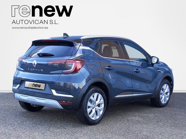 Outside Captur  Azul