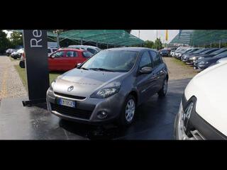 RENAULT Clio 10002366_VO38023216