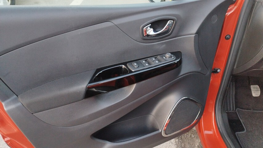 Inside Captur  NARANJA