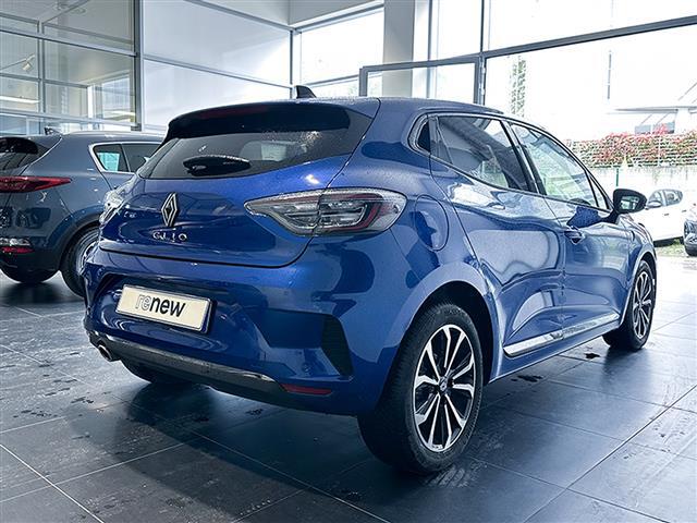 RENAULT Clio 00094596_VO38013437