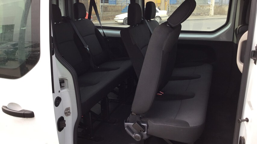 Inside Trafic Combi Diesel  Blanco