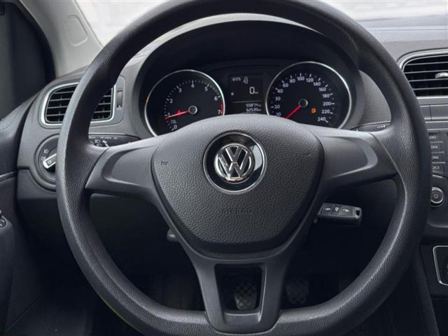 VOLKSWAGEN Polo V 2014 06194286_VO38013080