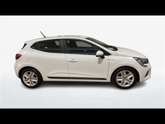 RENAULT Clio 00335516_VO38013550