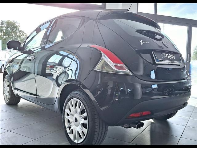 LANCIA Ypsilon 00760406_VO38013074