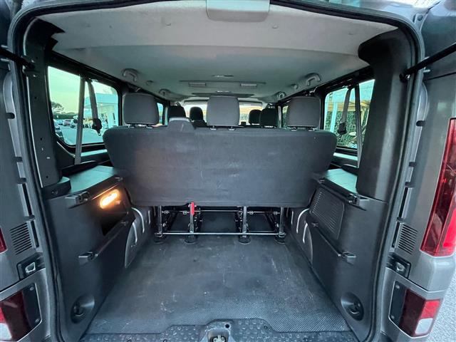 RENAULT Trafic 02641071_VO38043366