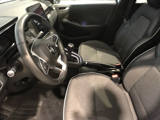 Inside Clio  Gris Titanium