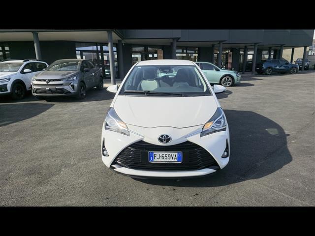 TOYOTA Yaris 00025657_VO38013404