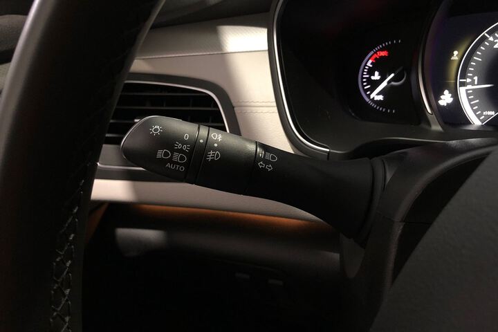 Inside Talisman Sport Tourer Diesel  Gris
