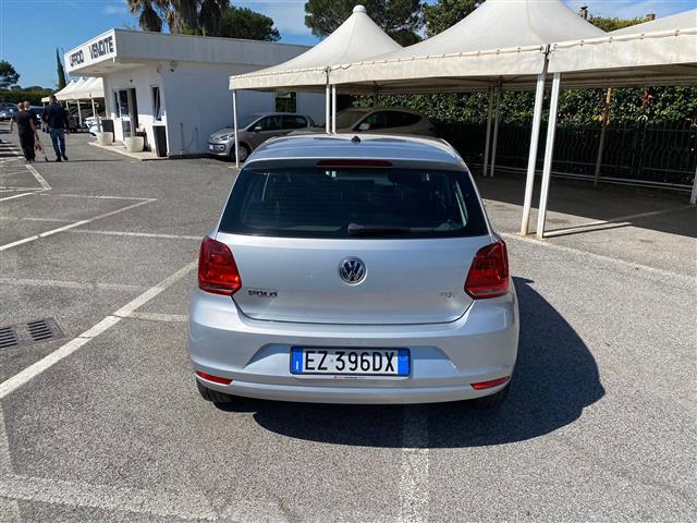 VOLKSWAGEN Polo V 2014 02640086_VO38043366