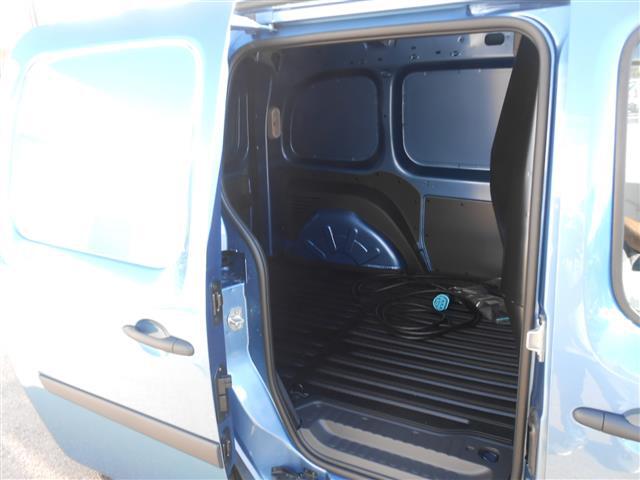 RENAULT Kangoo Z.E. 2017  13 00042990_VO38013018