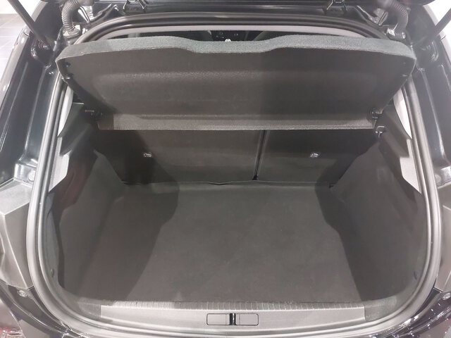 Inside Corsa  Negro Pulsar