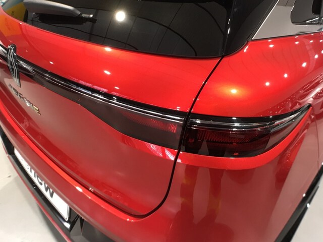 Inside Mégane Eléctrico  Carrocería Rojo Des