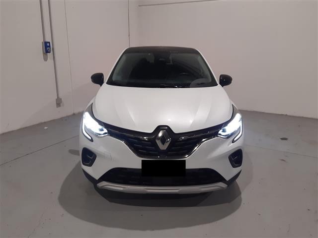 RENAULT Captur 02490322_VO38013041