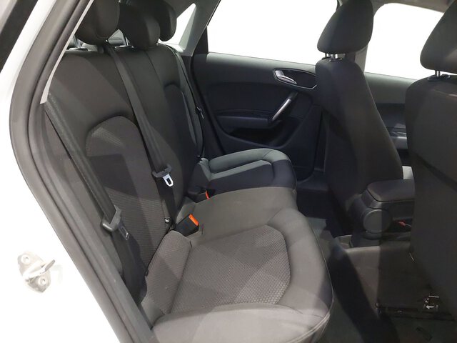 Inside A1 Sportback  Blanco