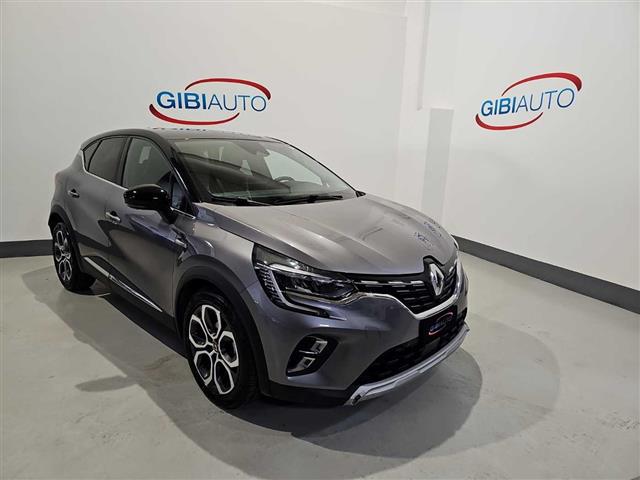 RENAULT Captur 02399062_VO38013170