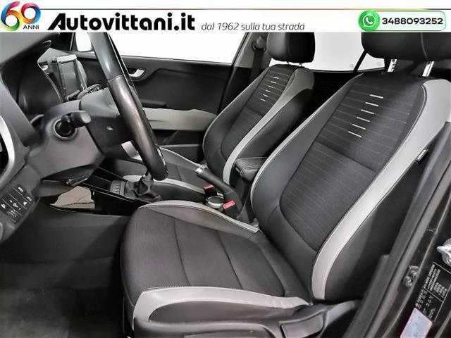 KIA MOTORS Stonic 00960248_VO38023207