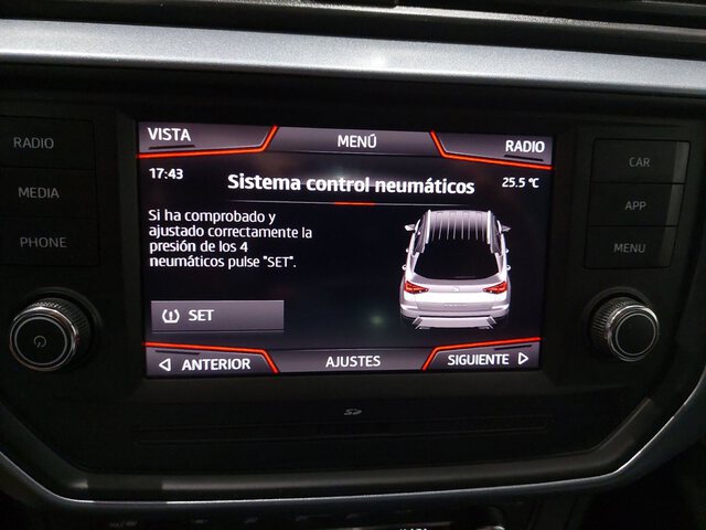 Inside Arona Diesel  Blanco