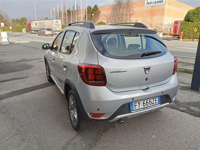 DACIA Sandero  Stepway 00025718_VO38013404