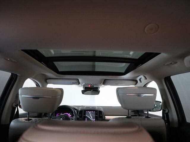 Inside Koleos Diesel  NEGRO