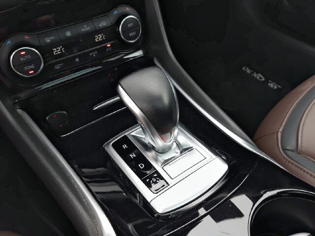 Inside QX30 Diesel  Graphite Shadow