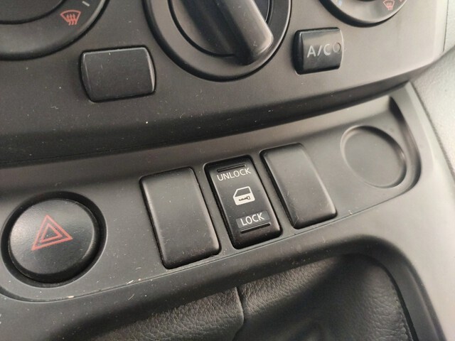 Inside NV200 Furgón Diesel  BLANCO