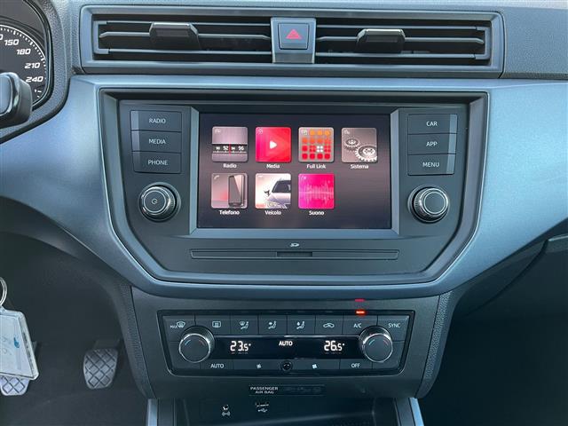 SEAT Arona 2017 02639530_VO38043366