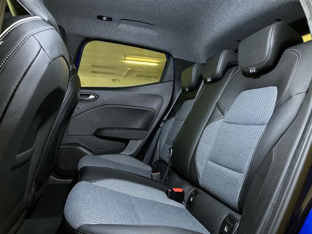 RENAULT Clio V 2023 00985364_VO38023207