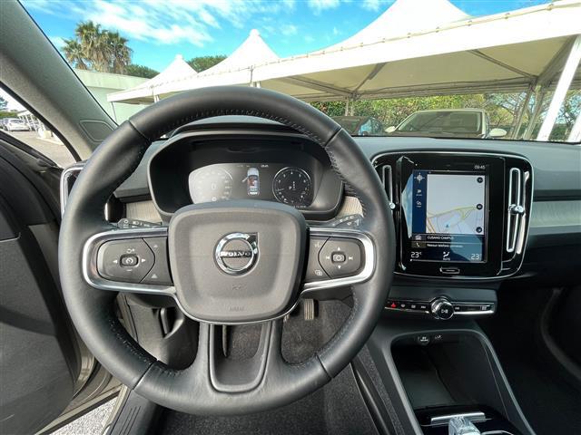 VOLVO XC40 02641181_VO38043366